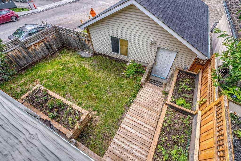 MLS® A2243333 - 1901 33 Avenue SW in South Calgary Calgary, Residential