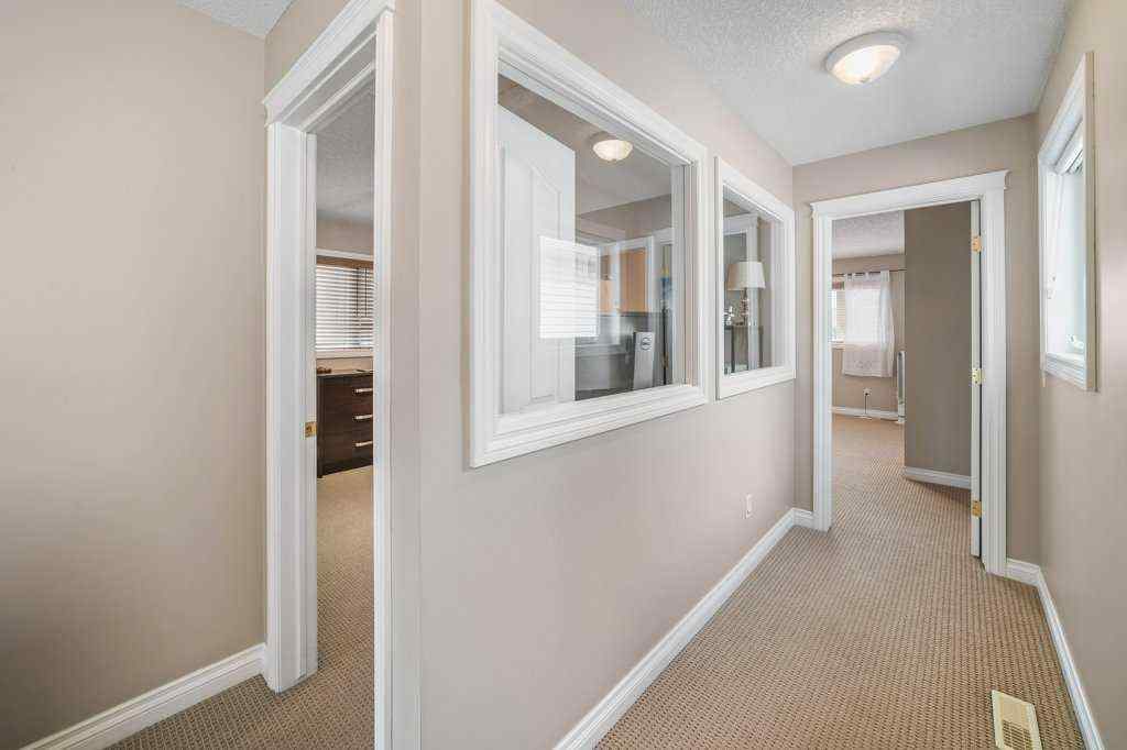 MLS® A2243333 - 1901 33 Avenue SW in South Calgary Calgary, Residential