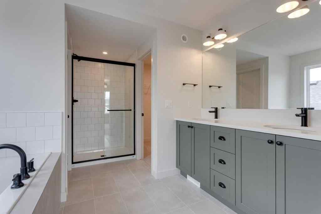 MLS® A2243336 - 21 Bayview Mews SW in Bayview Airdrie, Residential