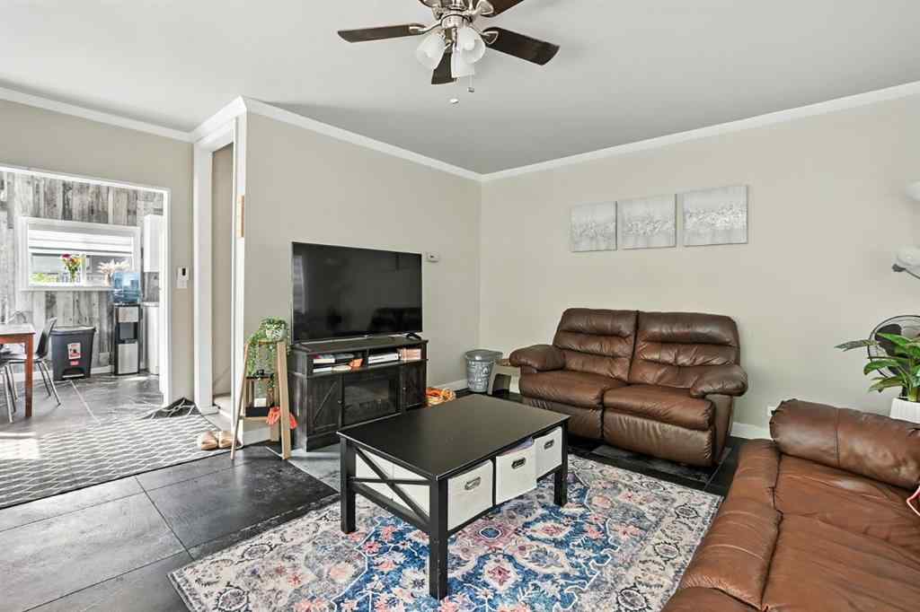 MLS® A2243337 - 1018 Windsor Avenue  in NONE Penhold, Residential