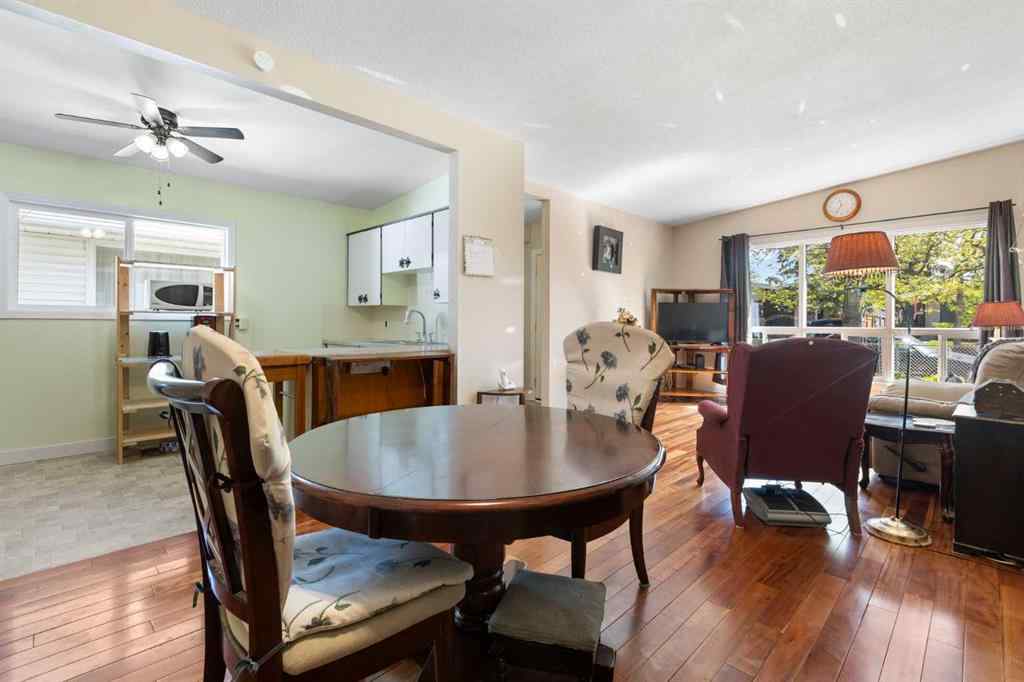 MLS® A2243351 - 3725 41 Street SW in Glenbrook Calgary, Residential