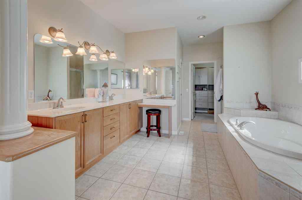 MLS® A2243370 - 49 Arbour Crest Heights NW in Arbour Lake Calgary, Residential