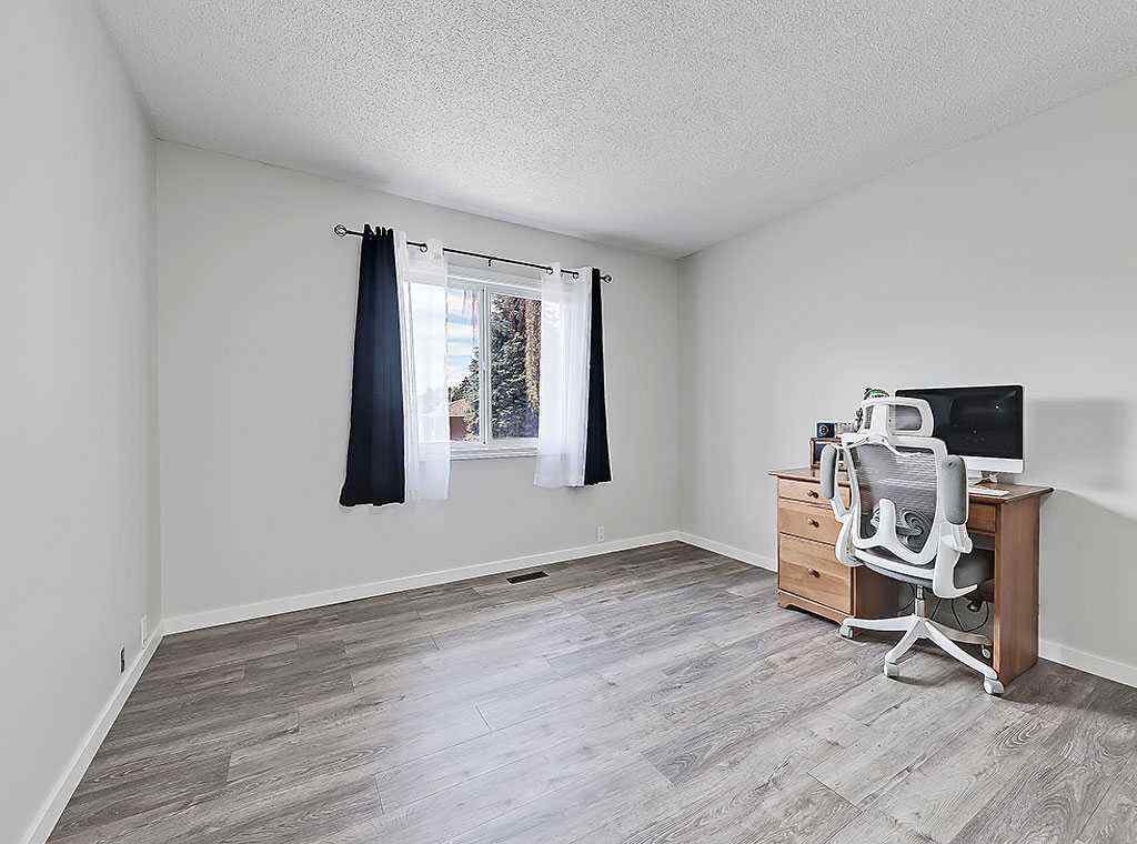 MLS® A2243375 - 332 Lysander Place SE in Ogden Calgary, Residential