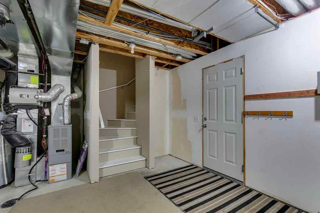 MLS® A2243376 - 284 Elgin Gardens SE in McKenzie Towne Calgary, Residential