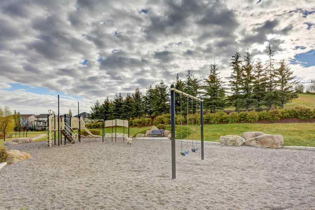 MLS® A2243376 - 284 Elgin Gardens SE in McKenzie Towne Calgary, Residential