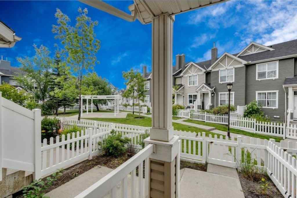 MLS® A2243376 - 284 Elgin Gardens SE in McKenzie Towne Calgary, Residential