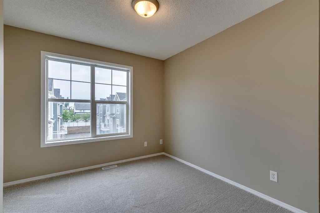 MLS® A2243376 - 284 Elgin Gardens SE in McKenzie Towne Calgary, Residential
