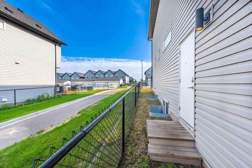 MLS® A2243377 - 537 South Point Place SW in South Point Airdrie, Residential