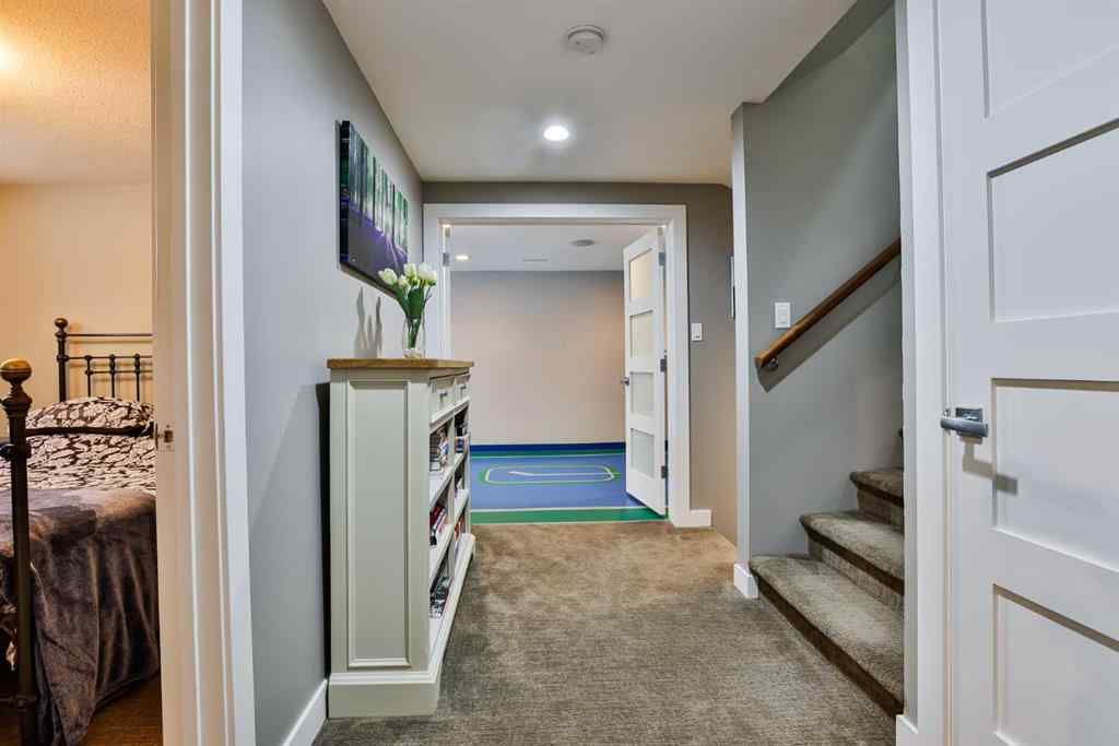 MLS® A2243378 - 234 McMaster Boulevard W in Varsity Village Lethbridge, Residential