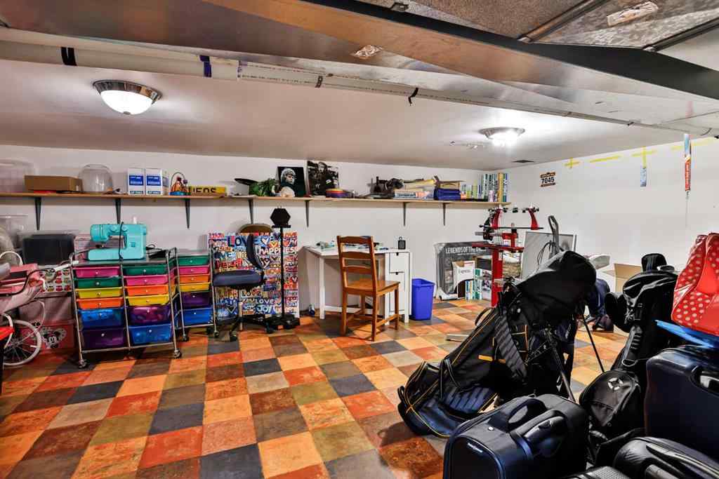 MLS® A2243378 - 234 McMaster Boulevard W in Varsity Village Lethbridge, Residential