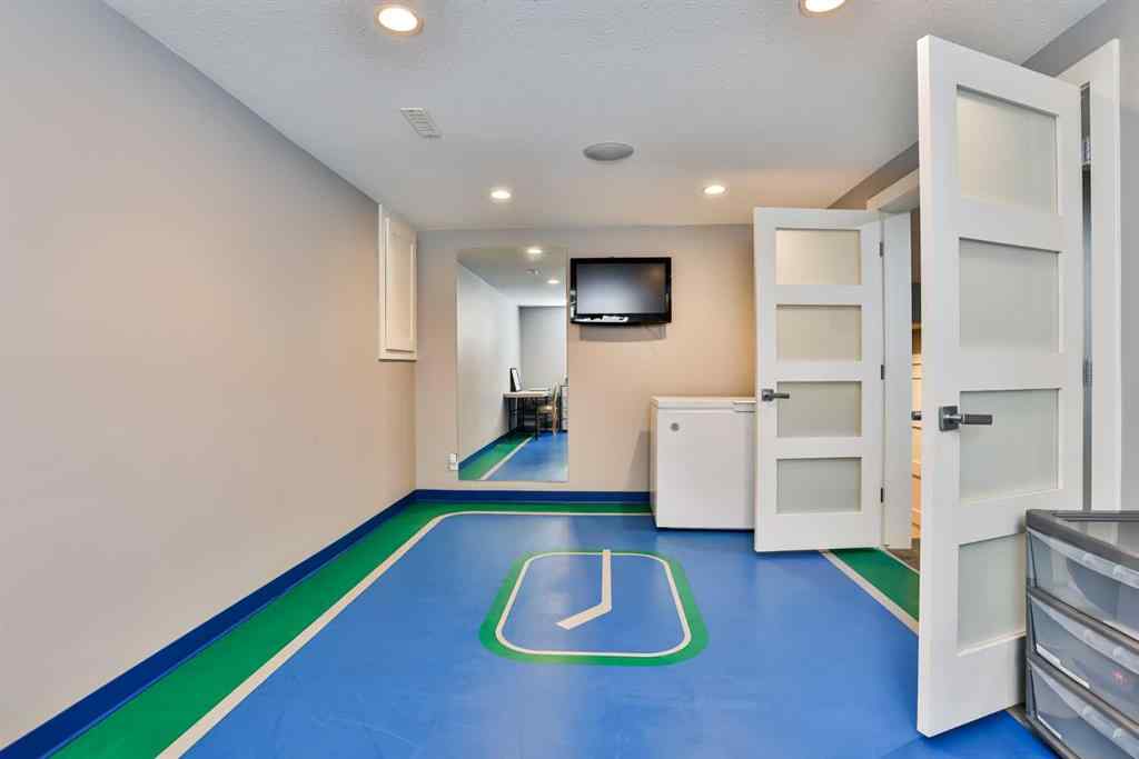 MLS® A2243378 - 234 McMaster Boulevard W in Varsity Village Lethbridge, Residential