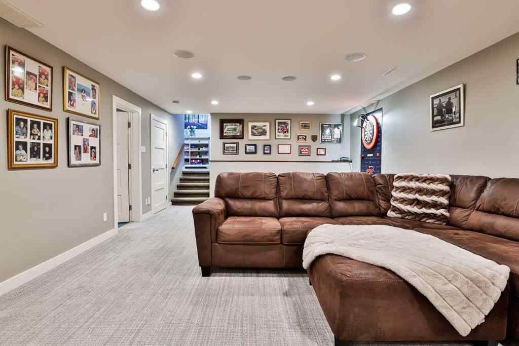MLS® A2243378 - 234 McMaster Boulevard W in Varsity Village Lethbridge, Residential