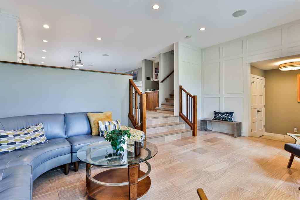 MLS® A2243378 - 234 McMaster Boulevard W in Varsity Village Lethbridge, Residential