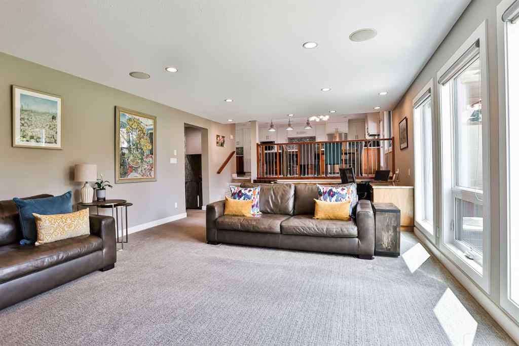 MLS® A2243378 - 234 McMaster Boulevard W in Varsity Village Lethbridge, Residential