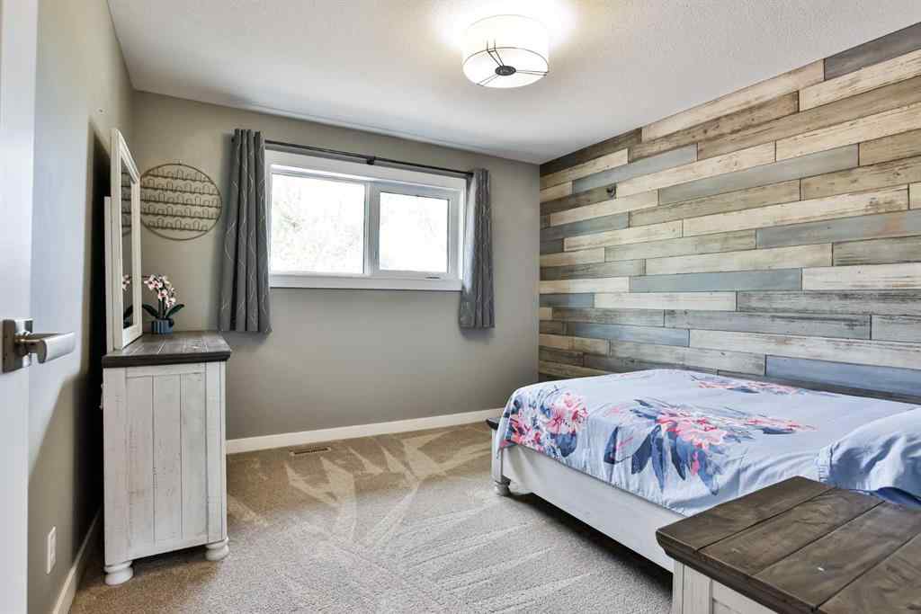 MLS® A2243378 - 234 McMaster Boulevard W in Varsity Village Lethbridge, Residential