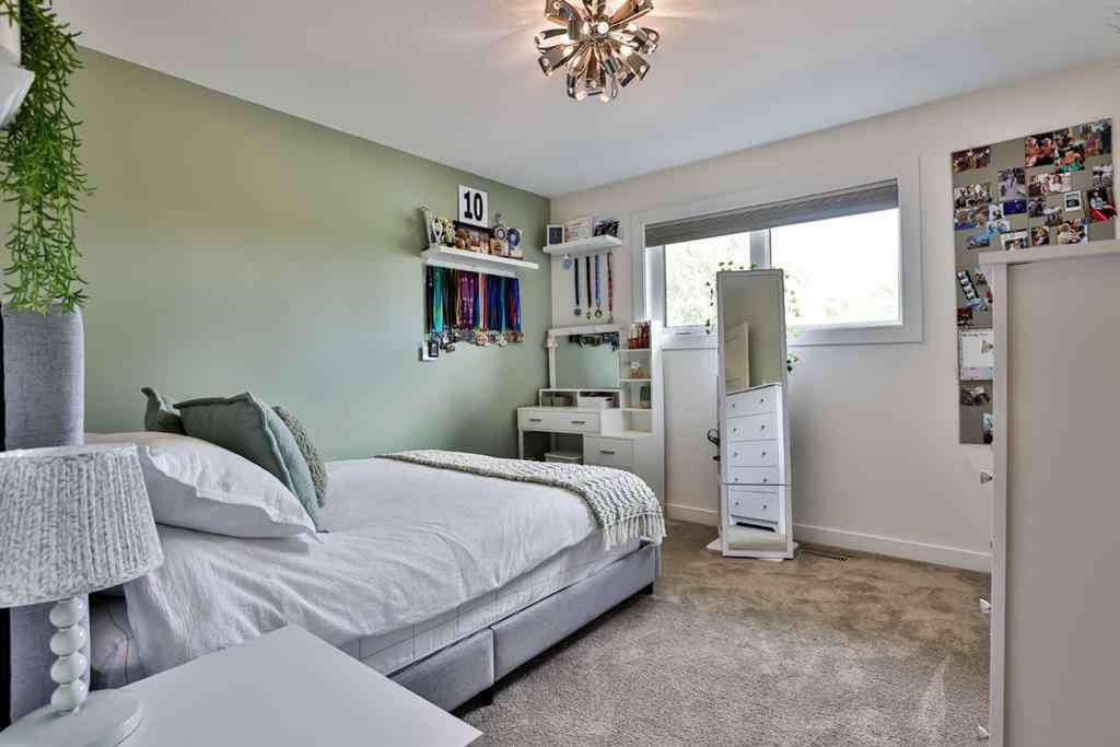 MLS® A2243378 - 234 McMaster Boulevard W in Varsity Village Lethbridge, Residential