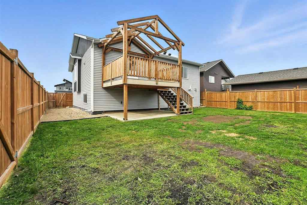 MLS® A2243386 - 5 Mackenzie Avenue  in Mackenzie Ranch Estates Lacombe, Residential