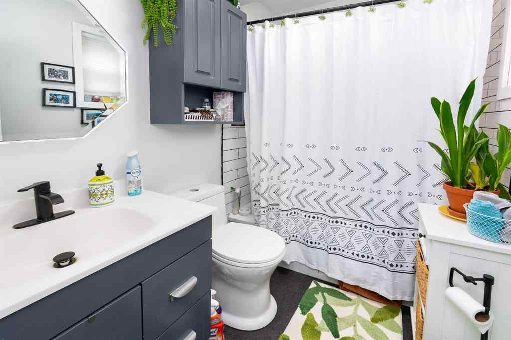MLS® A2243390 - 5222 51 Street  in NONE Camrose, Residential