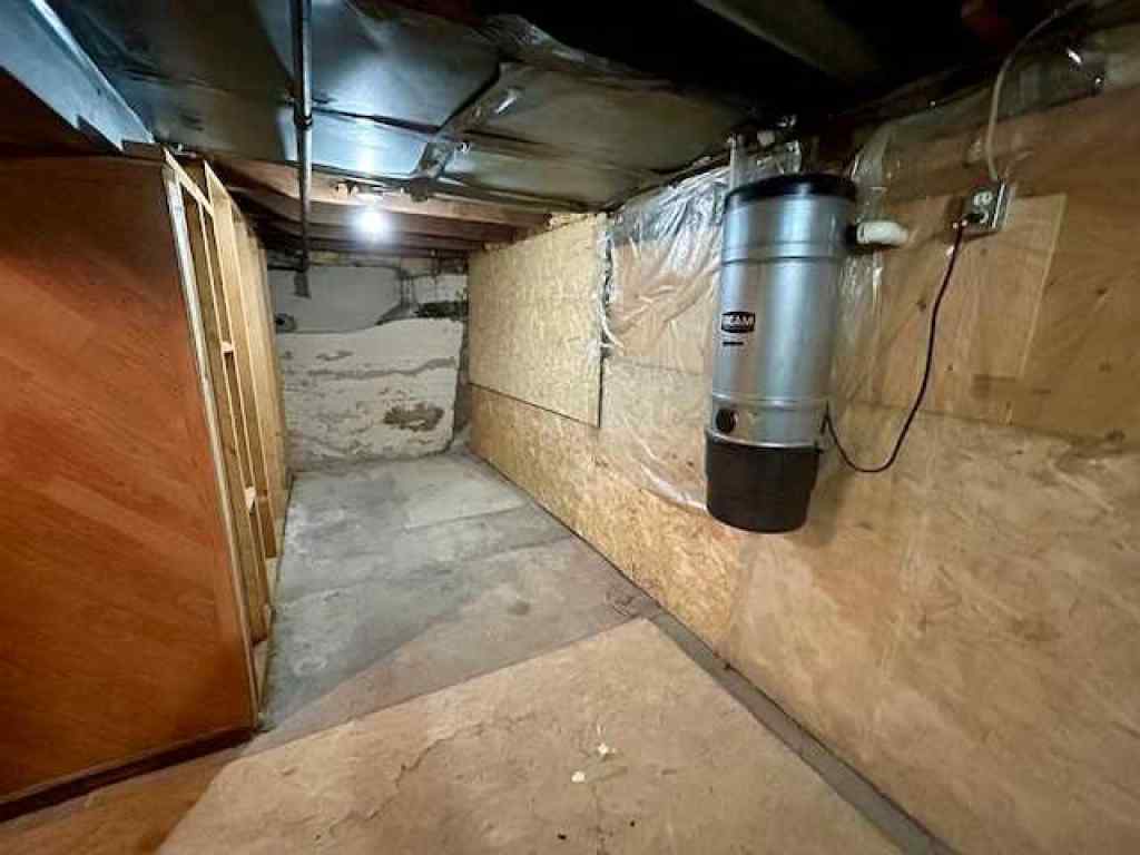 MLS® A2243393 - 4818 51 street   in Bashaw Bashaw, Residential