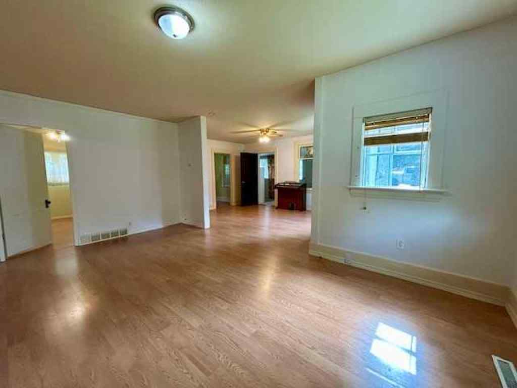 MLS® A2243393 - 4818 51 street   in Bashaw Bashaw, Residential
