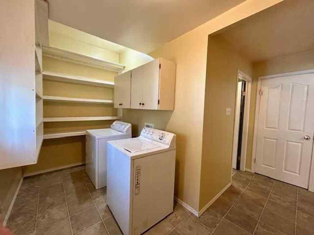 MLS® A2243393 - 4818 51 street   in Bashaw Bashaw, Residential