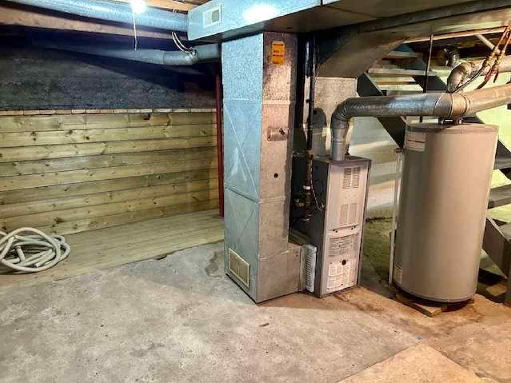 MLS® A2243393 - 4818 51 street   in Bashaw Bashaw, Residential