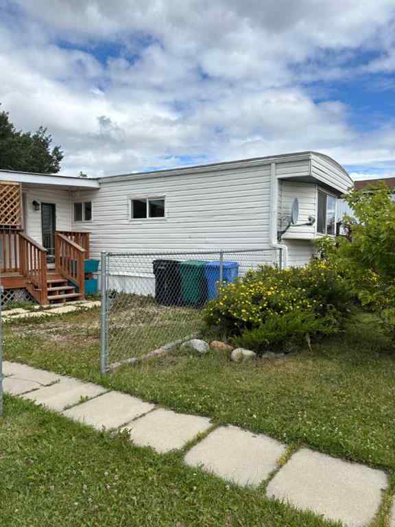 MLS® A2243442 - Unit #63 600 14 Street  in NONE Beaverlodge, Residential