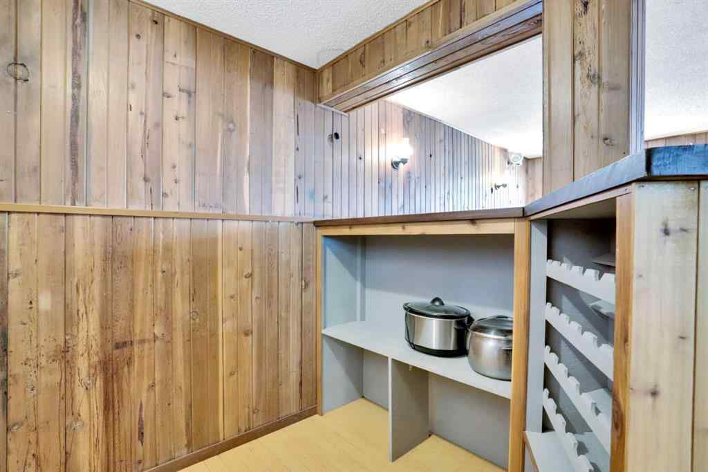 MLS® A2243458 - 18 Erin Ridge Road SE in Erin Woods Calgary, Residential