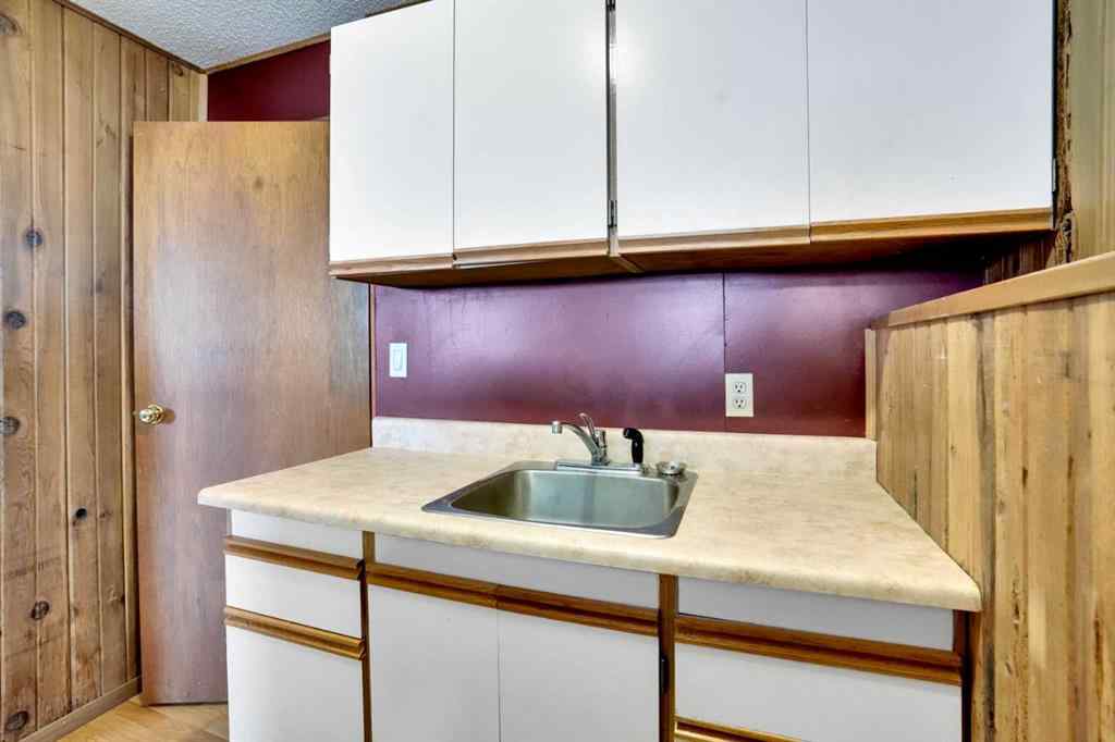 MLS® A2243458 - 18 Erin Ridge Road SE in Erin Woods Calgary, Residential