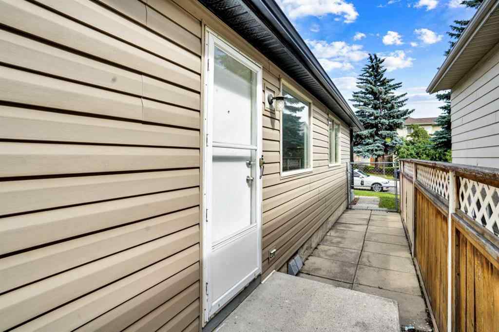 MLS® A2243458 - 18 Erin Ridge Road SE in Erin Woods Calgary, Residential