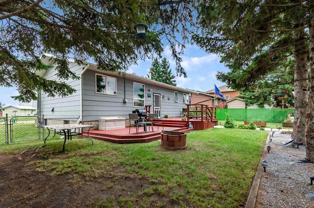 MLS® A2243462 - 601 1 Street SE in NONE Diamond Valley, Residential