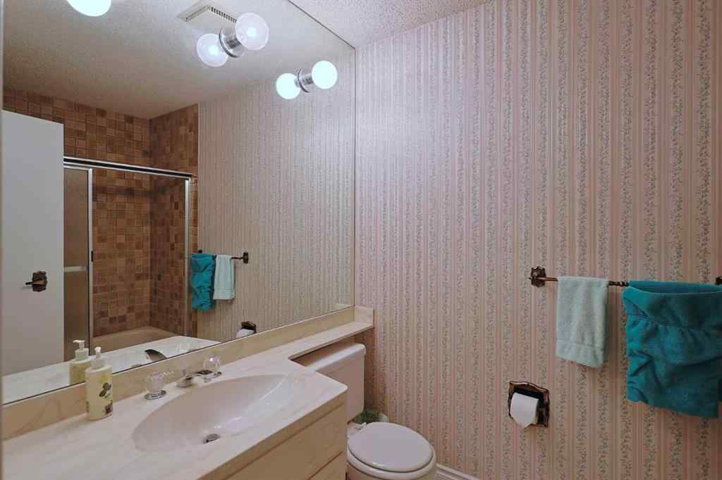 MLS® A2243478 - Unit #18 1901 Varsity Estates Drive NW in Varsity Calgary, Residential