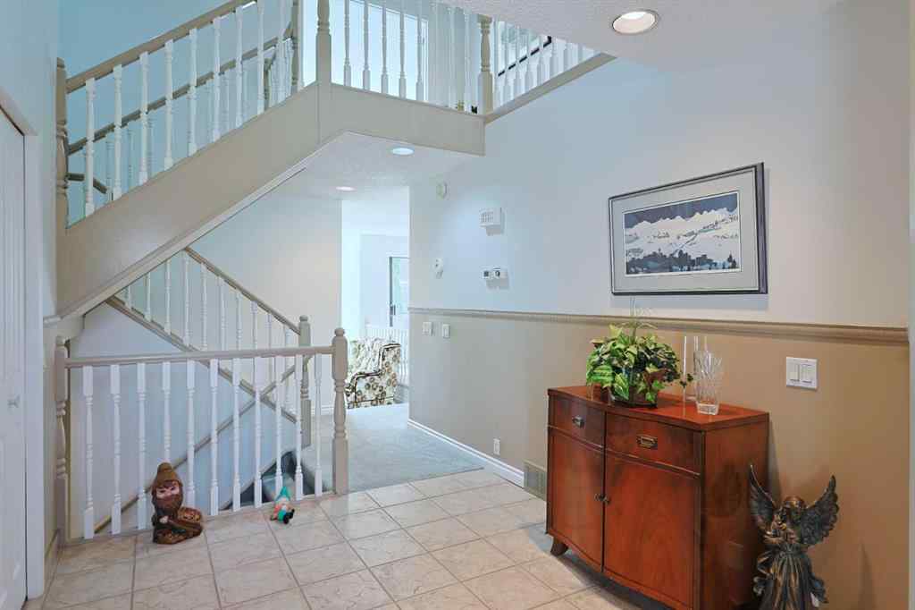 MLS® A2243478 - Unit #18 1901 Varsity Estates Drive NW in Varsity Calgary, Residential