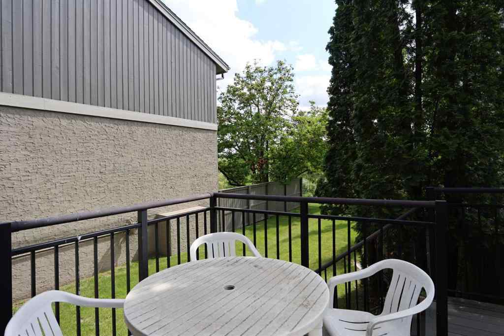 MLS® A2243478 - Unit #18 1901 Varsity Estates Drive NW in Varsity Calgary, Residential