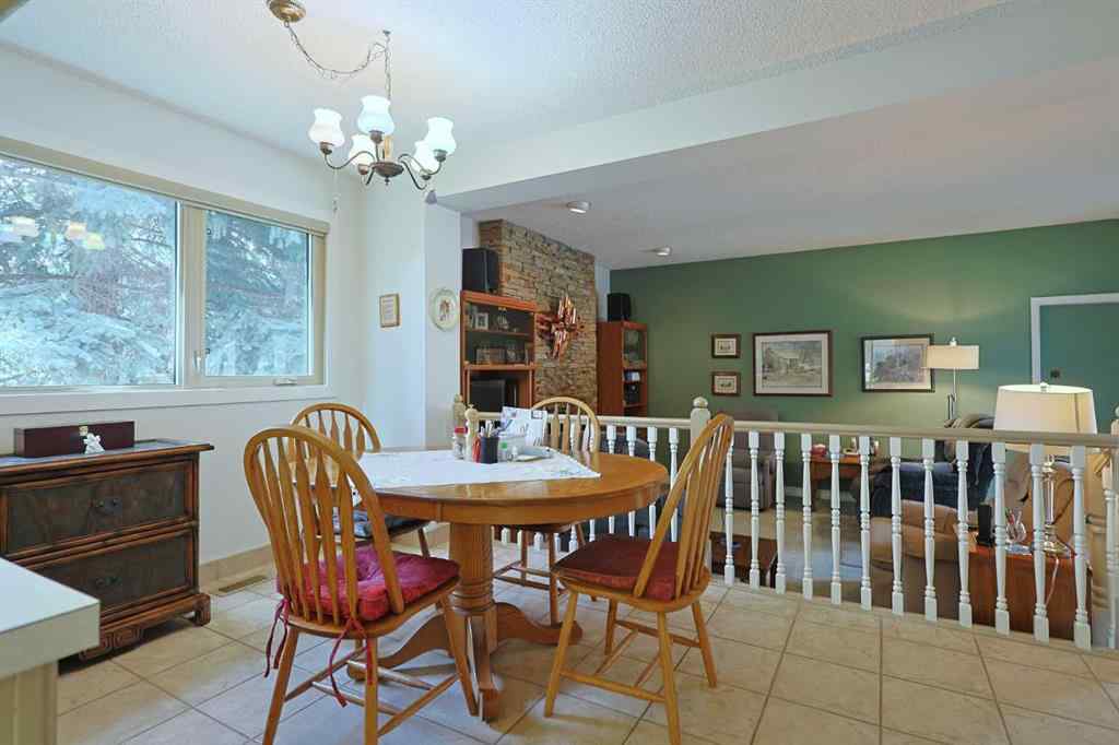 MLS® A2243478 - Unit #18 1901 Varsity Estates Drive NW in Varsity Calgary, Residential