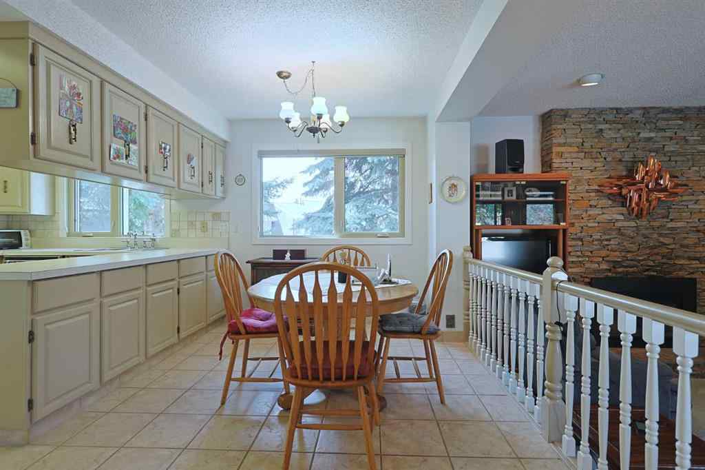 MLS® A2243478 - Unit #18 1901 Varsity Estates Drive NW in Varsity Calgary, Residential