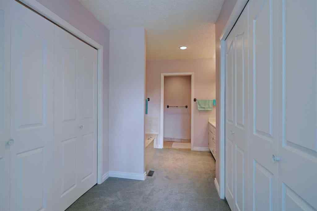 MLS® A2243478 - Unit #18 1901 Varsity Estates Drive NW in Varsity Calgary, Residential