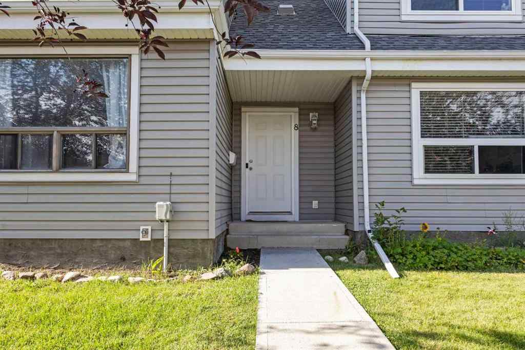 MLS® A2243480 - Unit #8 4360 58 Street NE in Temple Calgary, Residential