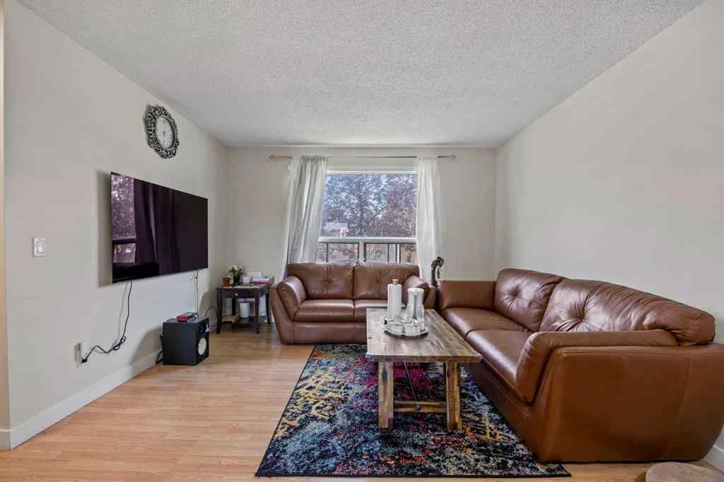 MLS® A2243480 - Unit #8 4360 58 Street NE in Temple Calgary, Residential