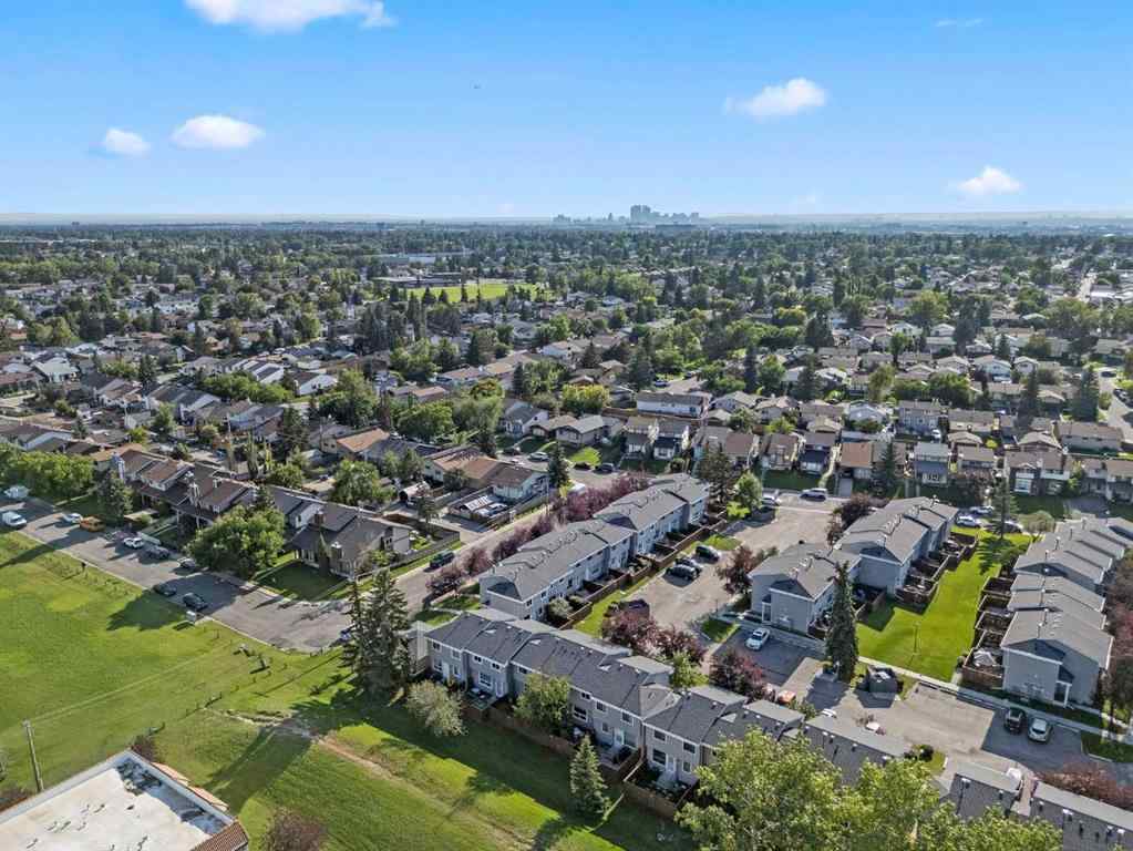 MLS® A2243480 - Unit #8 4360 58 Street NE in Temple Calgary, Residential