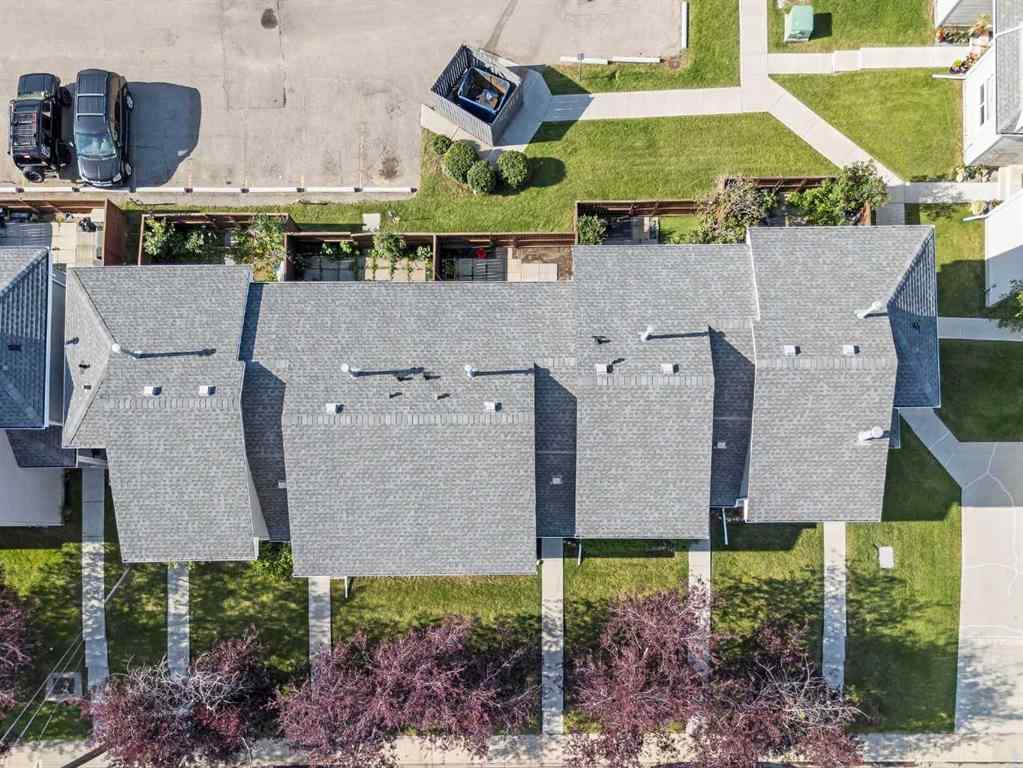 MLS® A2243480 - Unit #8 4360 58 Street NE in Temple Calgary, Residential