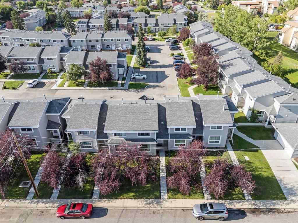MLS® A2243480 - Unit #8 4360 58 Street NE in Temple Calgary, Residential