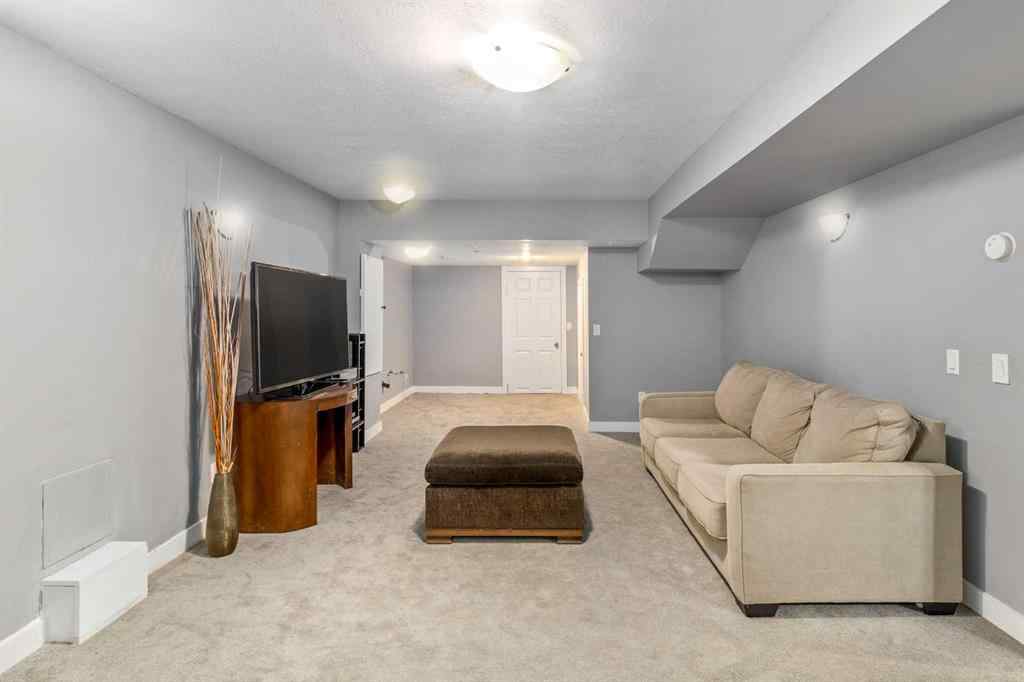 MLS® A2243482 - 10003 Oakfield Drive SW in Oakridge Calgary, Residential
