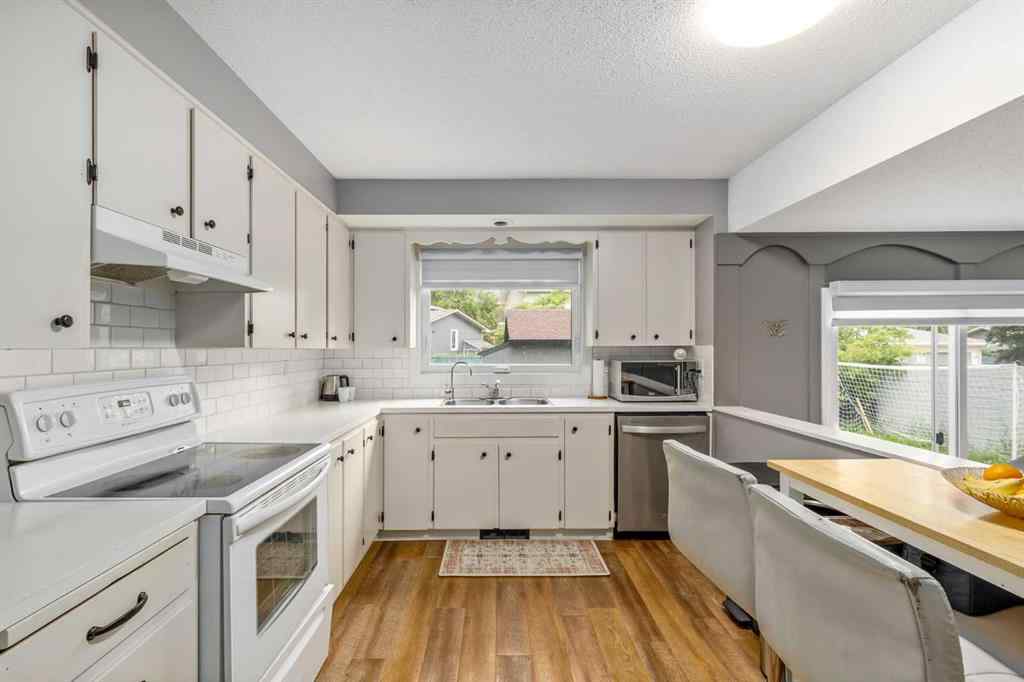 MLS® A2243482 - 10003 Oakfield Drive SW in Oakridge Calgary, Residential