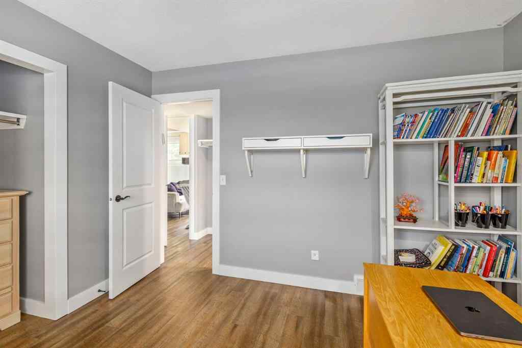 MLS® A2243482 - 10003 Oakfield Drive SW in Oakridge Calgary, Residential