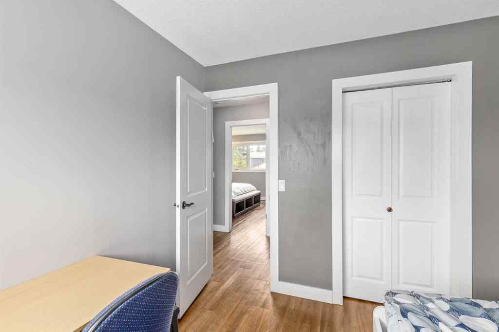 MLS® A2243482 - 10003 Oakfield Drive SW in Oakridge Calgary, Residential