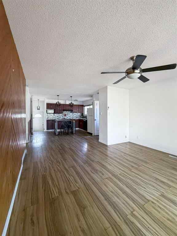 MLS® A2243483 - 823 23 Street N in Majestic Place Lethbridge, Residential