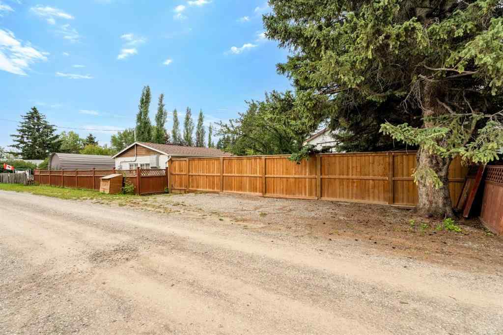 MLS® A2243497 - 311 Twin Cities Drive  in NONE Longview, Residential
