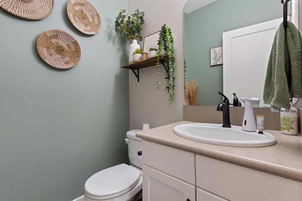 MLS® A2243511 - 2603 63 Street  in Valleyview Camrose, Residential