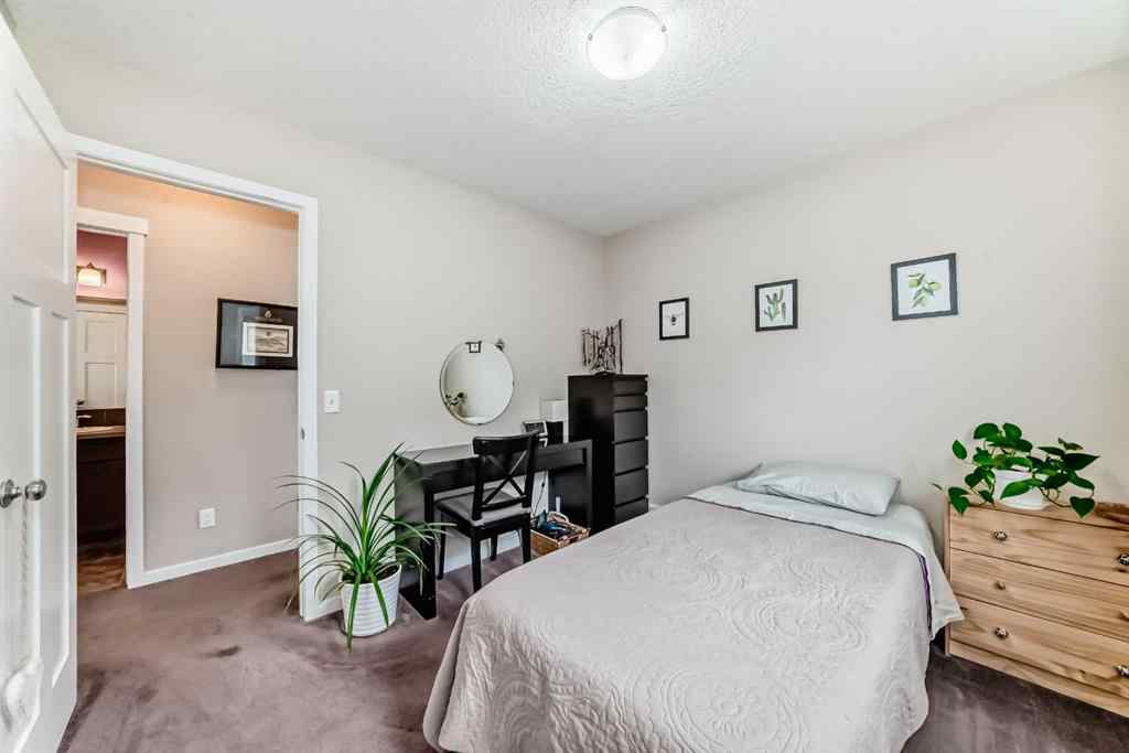 MLS® A2243519 - 173 Willow Green  in The Willows Cochrane, Residential